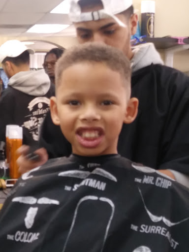 Barber Shop «Headline Barber Shop», reviews and photos, 286 Baldwin Ave, Pontiac, MI 48342, USA