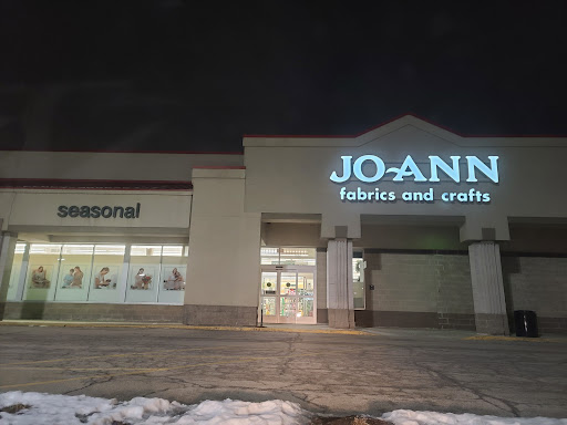 Fabric Store «Jo-Ann Fabrics and Crafts», reviews and photos, 441 E Roosevelt Rd #410, Lombard, IL 60148, USA