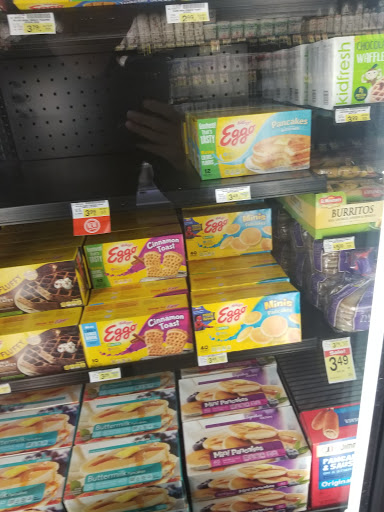 Grocery Store «Jewel-Osco», reviews and photos, 220 W Peace Rd, Sycamore, IL 60178, USA