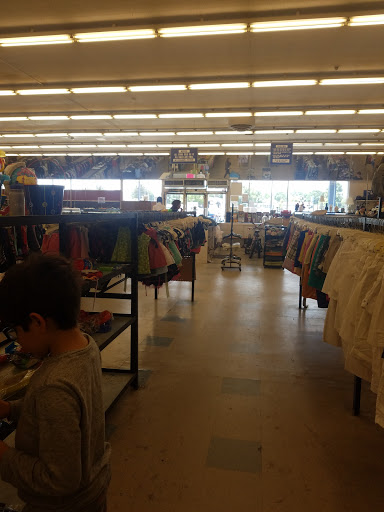 Thrift Store «Sav-Mor Discount», reviews and photos, 1725 W Orangethorpe Ave, Fullerton, CA 92833, USA