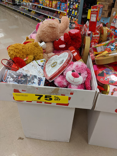 Shopping Mall «Roseville Square Shopping Center», reviews and photos, 413 Roseville Square, Roseville, CA 95678, USA