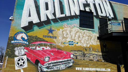 Barber Shop «LEGENDZ CLASSIC BARBER SHOP», reviews and photos, 207 N Center St, Arlington, TX 76011, USA