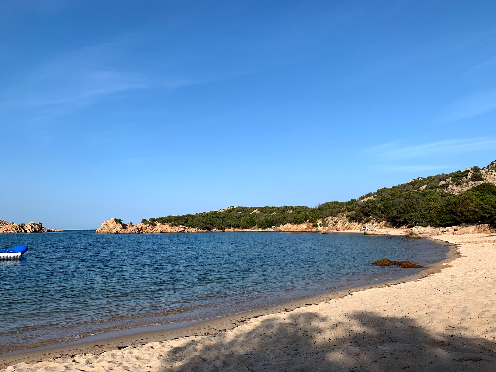 Spiaggia di Poltu Casu'in fotoğrafı çok temiz temizlik seviyesi ile