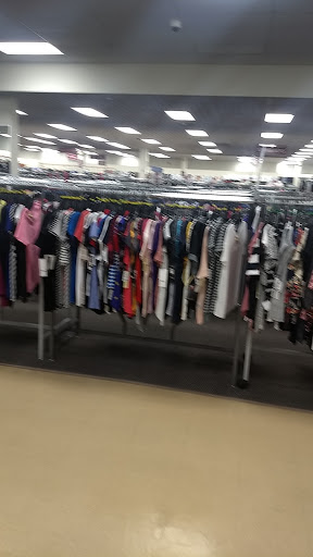 Clothing Store «Burlington Coat Factory», reviews and photos, 233 Broad St, Bridgewater, MA 02324, USA
