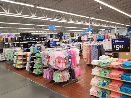 Discount Store «Walmart», reviews and photos, 1720 E Hillsborough Ave, Tampa, FL 33610, USA