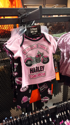 Harley-Davidson Dealer «Mathews Harley-Davidson», reviews and photos, 548 N Blackstone Ave, Fresno, CA 93701, USA