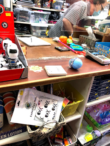 Gift Shop «World of Gifts», reviews and photos, 111 Broadway St # 17, Seaside, OR 97138, USA