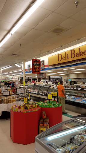 Supermarket «Rowes Supermarket», reviews and photos, 8595 Beach Blvd #329, Jacksonville, FL 32216, USA