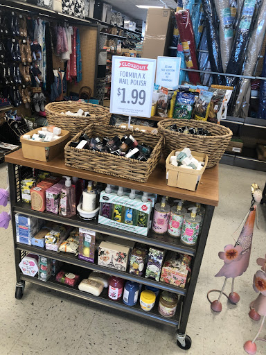 Home Goods Store «Tuesday Morning», reviews and photos, 4116 W Town and Country Rd, Dayton, OH 45429, USA