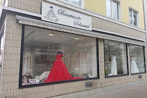 Schantal Brautmode - Brautkleider in Hannover (Standesamt, XXL) image