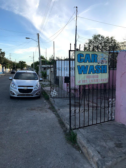 Car-Wash Clean Car