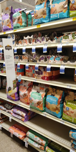 Pet Supply Store «PetSmart», reviews and photos, 1671 E Market St, Harrisonburg, VA 22801, USA