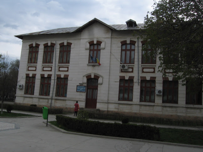 Școala gimnazială Mihai Eminescu - Școală