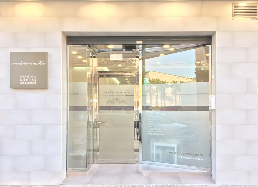 Subirats Clínica Dental en Alcanar, Tarragona