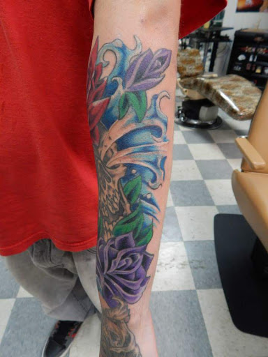 Tattoo Shop «Taboo Brothers Tattoos and Piercings», reviews and photos, 212 Old Morgantown Rd, Bowling Green, KY 42101, USA