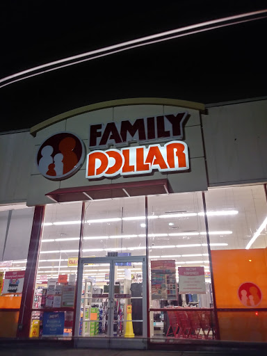 Dollar Store «FAMILY DOLLAR», reviews and photos, 1121 Volunteer Pkwy, Bristol, TN 37620, USA
