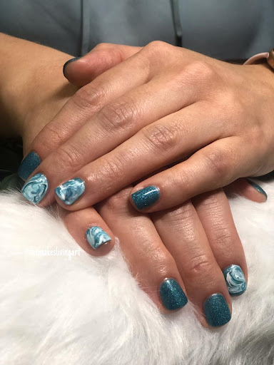 Hair Salon «Bella Bronze Hair Salon and Tanning Studio», reviews and photos, 1486 N Portage Path, Akron, OH 44313, USA