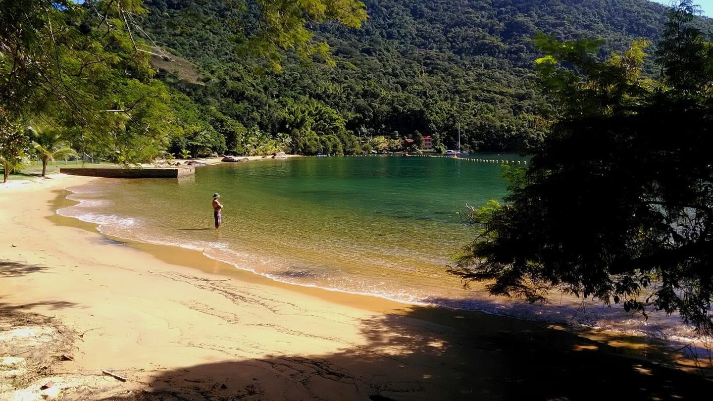 Fotografija Praia da Longa z svetel pesek površino