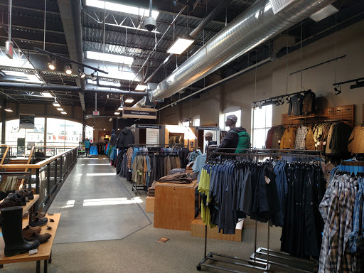 Camping Store «REI», reviews and photos, 22 Chapel View Blvd, Cranston, RI 02920, USA