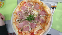 Plats et boissons du Restaurant italien Pizza Julia à Paris - n°17