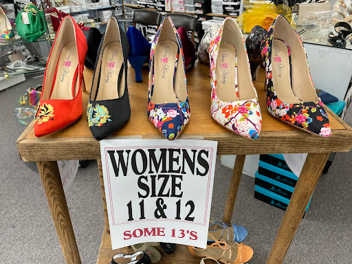 Shoe Store «Pix Shoes of Louisville», reviews and photos, 201 S Preston St, Louisville, KY 40202, USA