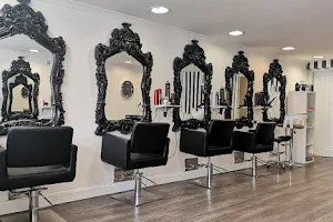 Alan Paul Hairdressing image