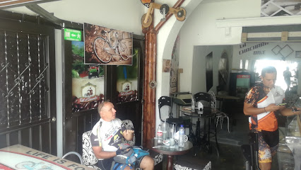 Cafe La Chachara Bike - Cra. 15 #34 A # 5, Caicedonia, Valle del Cauca, Colombia
