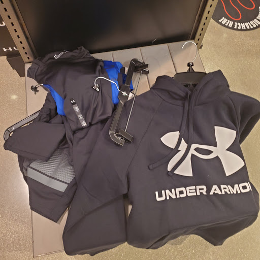 Clothing Store «Under Armour Factory House», reviews and photos, 1791 Palm Beach Lakes Blvd w115, West Palm Beach, FL 33401, USA