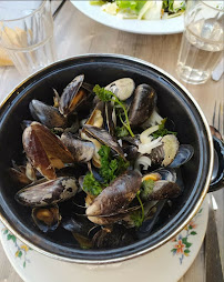 Moule du Restaurant 𝐋𝐚 𝐓𝐚𝐯𝐞𝐫𝐧𝐞 𝐌𝐞𝐭𝐳 𝑇𝑎𝑏𝑙𝑒 𝑑𝑒 𝐶𝑎𝑟𝑎𝑐𝑡è𝑟𝑒 à Metz - n°1