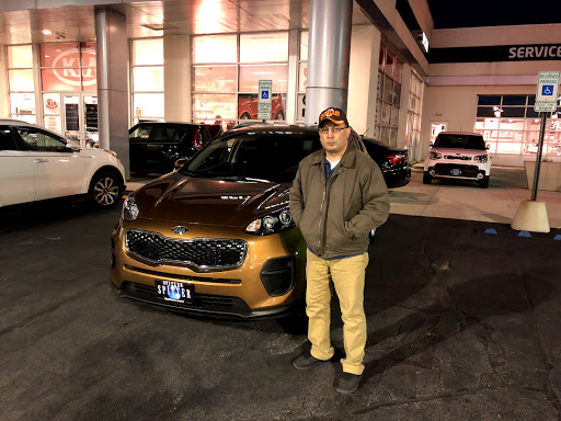 Car Dealer «Spitzer Kia Cleveland», reviews and photos, 3414 Brookpark Rd, Cleveland, OH 44134, USA