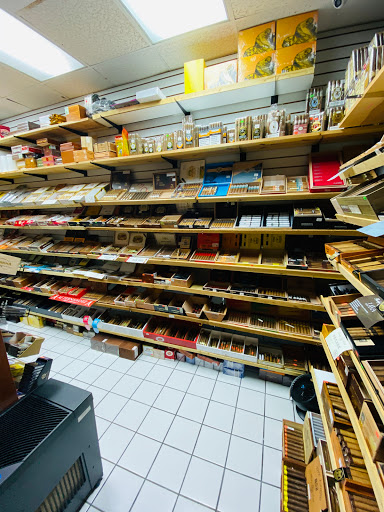 Tobacco Shop «Tobacco Palace & Vape Shop Gainesville», reviews and photos, 235 Pearl Nix Pkwy #2, Gainesville, GA 30501, USA