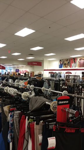 Department Store «T.J. Maxx», reviews and photos, 700 Broadway, Westwood, NJ 07675, USA
