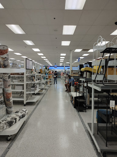 Clothing Store «Ross Dress for Less», reviews and photos, 1700 Lake Woodlands Dr, The Woodlands, TX 77380, USA