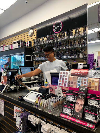 Beauty Supply Store «Optima Beauty Supply», reviews and photos, 84-15 Roosevelt Ave, Jackson Heights, NY 11372, USA