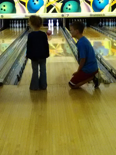 Bowling Alley «Green Lake Lanes Inc», reviews and photos, 7930 E Genesee St, Fayetteville, NY 13066, USA