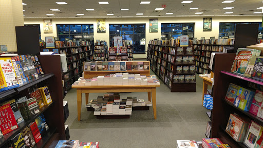 Book Store «Barnes & Noble Booksellers Crocker Park», reviews and photos, 198 Crocker Park Blvd, Westlake, OH 44145, USA