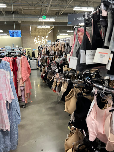 Department Store «Nordstrom Rack Lakewood Center», reviews and photos, 4651 Silva St, Lakewood, CA 90712, USA