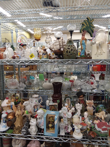 Thrift Store «Goodwill Store & Donation Center», reviews and photos, 1020 N Rohlwing Rd, Addison, IL 60101, USA