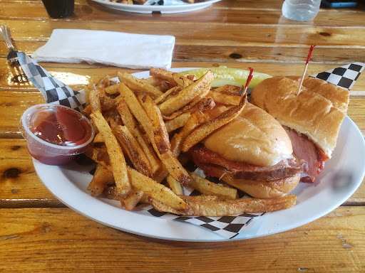 Barbecue Restaurant «Warthog Barbeque Pit», reviews and photos, 4921 20th St E, Fife, WA 98424, USA