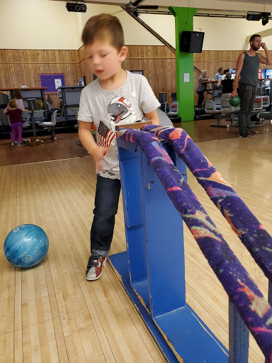 Bowling Alley «Hi Joy Bowl», reviews and photos, 1011 Bethel Ave, Port Orchard, WA 98366, USA