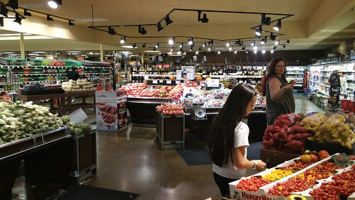 Grocery Store «Nob Hill Foods», reviews and photos, 520 Center Ave, Martinez, CA 94553, USA