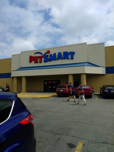 Pet Supply Store «PetSmart», reviews and photos, 5418 E 41st St, Tulsa, OK 74135, USA
