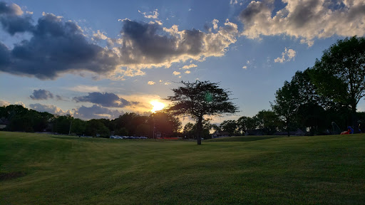 Park «Hickory Hills Park», reviews and photos, 8047 W 91st Pl, Hickory Hills, IL 60457, USA