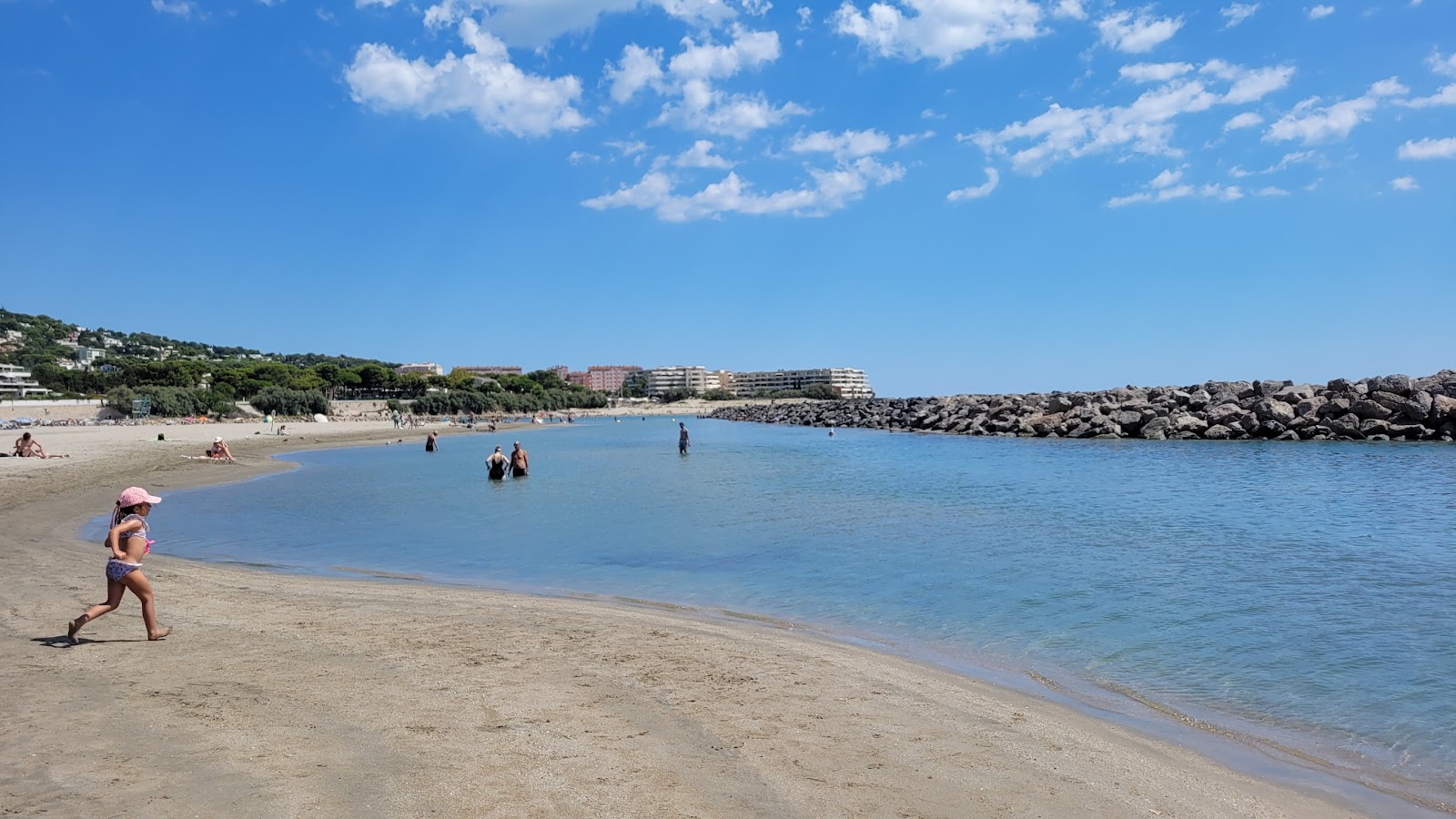 Foto von Plage de la Corniche mit beiger sand Oberfläche