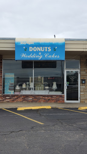 Donut Shop «Daylight Donuts», reviews and photos, 6021 S Sheridan Rd, Tulsa, OK 74145, USA