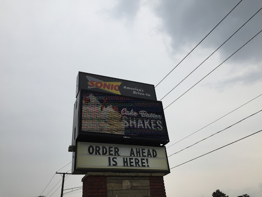 Fast Food Restaurant «Sonic Drive-In», reviews and photos, 983 S Main St, Lapeer, MI 48446, USA