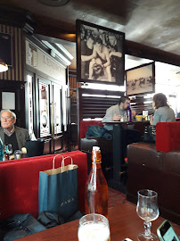 Atmosphère du Restaurant français L'Endroit Carré à Lieusaint - n°12