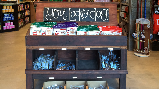Pet Supply Store «Dog Dish», reviews and photos, 1778 Utica Square, Tulsa, OK 74114, USA