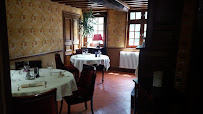 Atmosphère du Restaurant L'Etape Louis XIII à Mesnil-en-Ouche - n°7