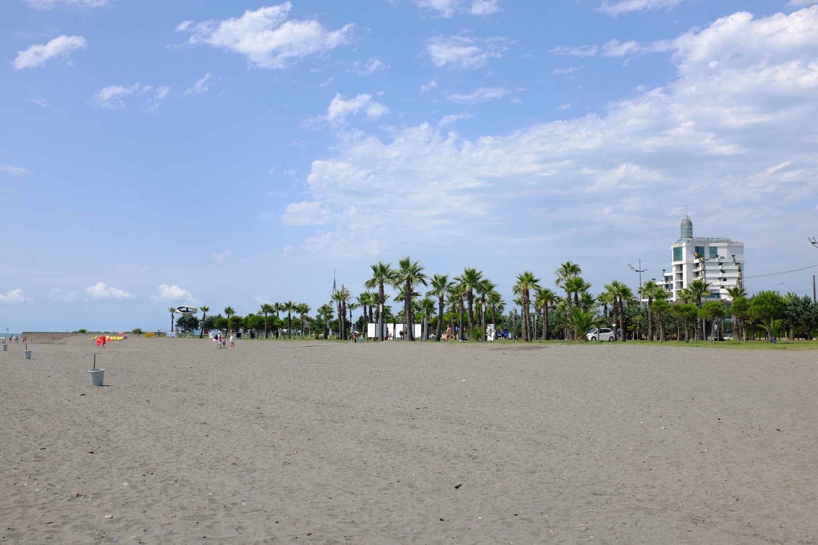 Photo de Anaklia beach avec droit et long